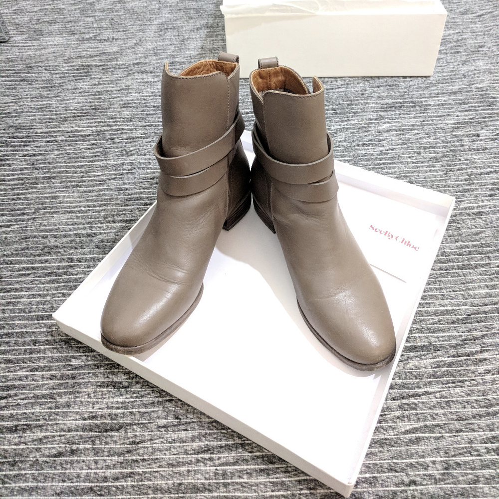 See by Chloe Buckled ankle flat boots size 5 5.5